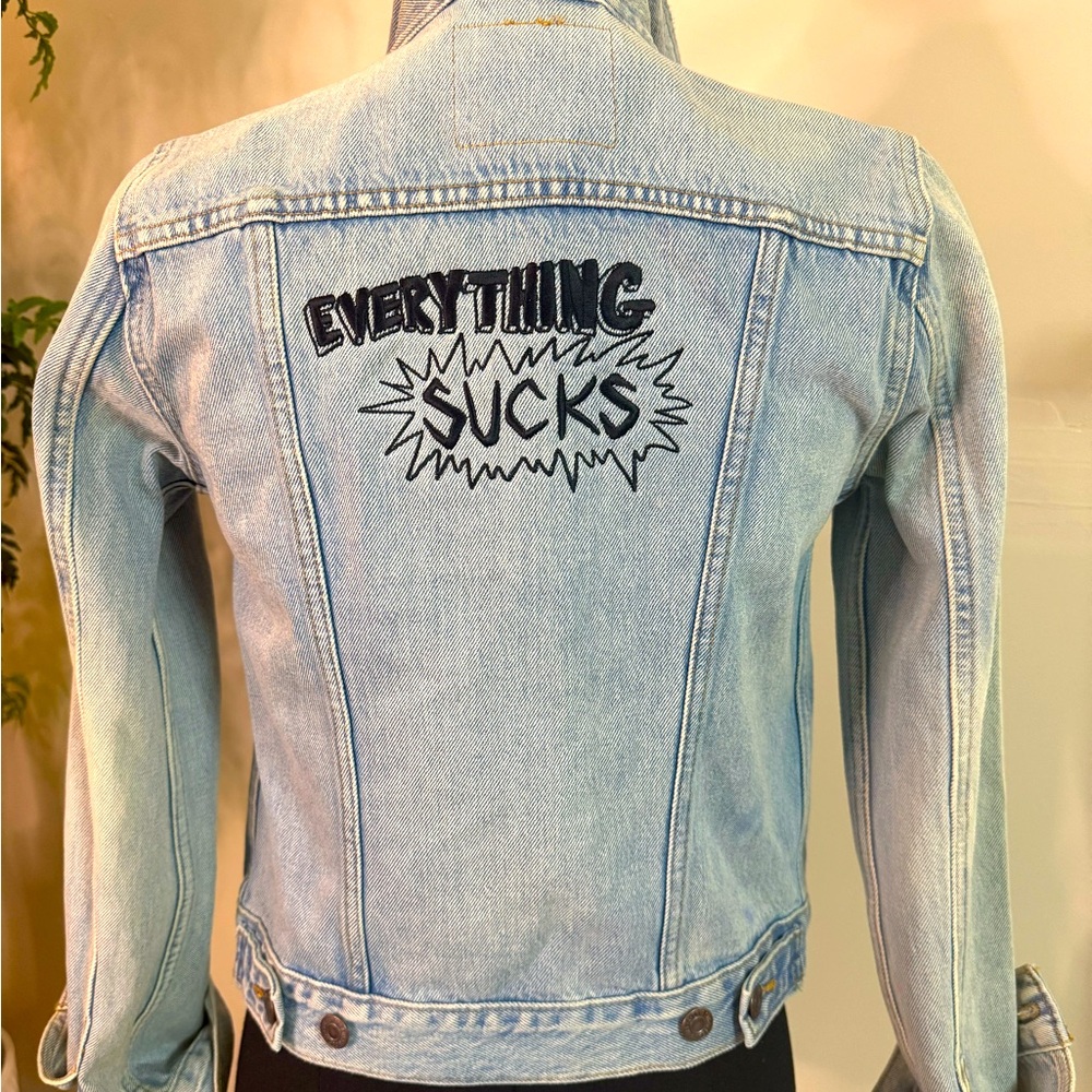 NWT Levi’s x Netflix Limited Edition Denim Jacket - Size XS - Light Wash 🚀🎬